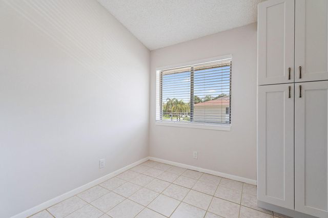 6531 Chasewood Drive H, Jupiter, FL 33458