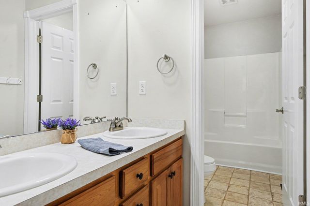 4218 Douthart Place, Mishawaka, IN 46544