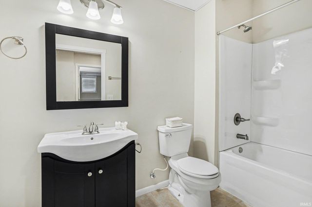 4218 Douthart Place, Mishawaka, IN 46544