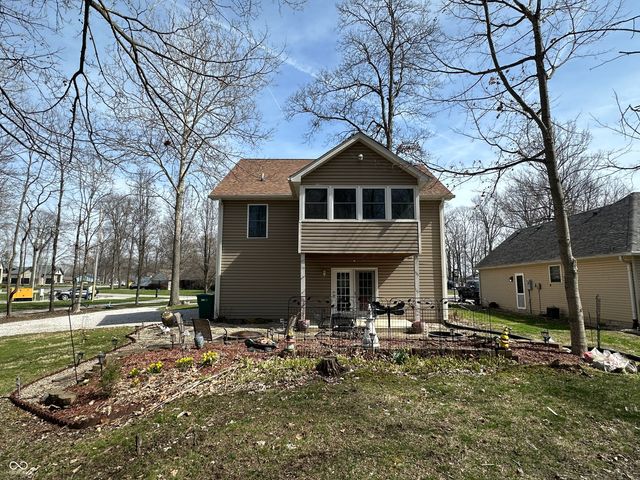 345 Patriots Landing, Coatesville, IN 46121