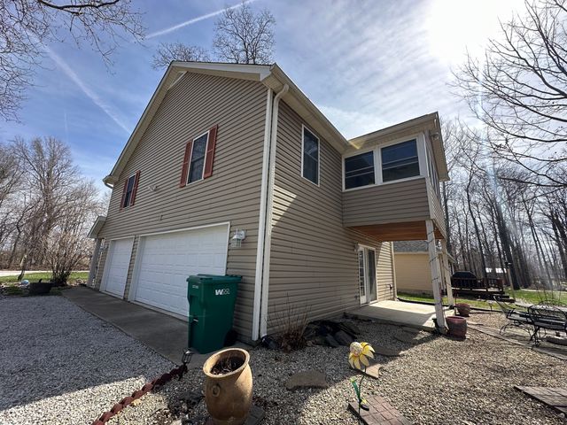 345 Patriots Landing, Coatesville, IN 46121