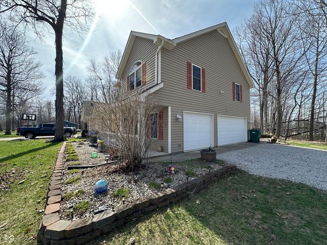 345 Patriots Landing, Coatesville, IN 46121