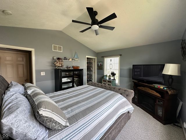 345 Patriots Landing, Coatesville, IN 46121