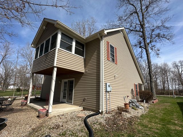 345 Patriots Landing, Coatesville, IN 46121