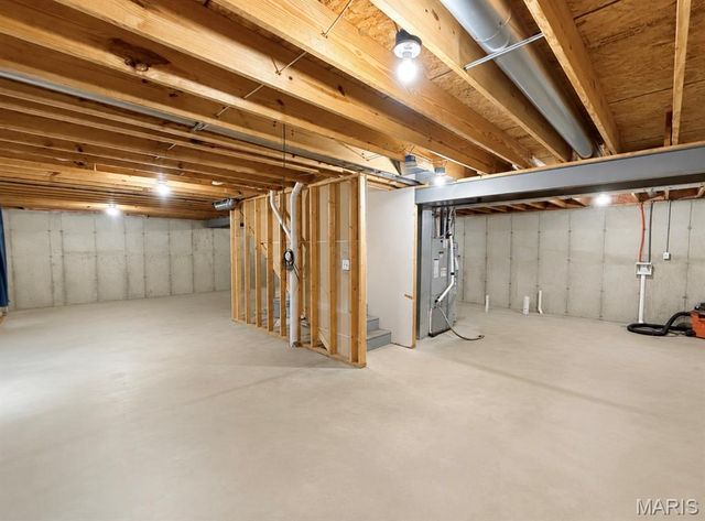 807 Navajo Trail, Warrenton, MO 63383