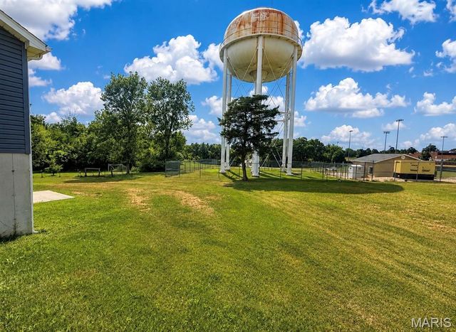 807 Navajo Trail, Warrenton, MO 63383