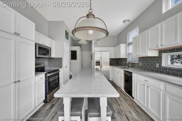 1485 Fountain View Lane, Oxford, MI 48371