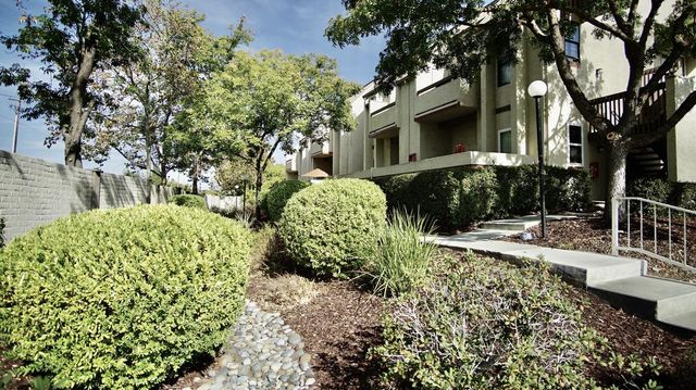 1663 Branham Park Court, San Jose, CA 95118