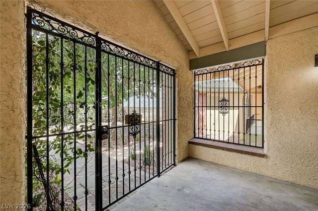 2213 Piccolo Way, Las Vegas, NV 89146