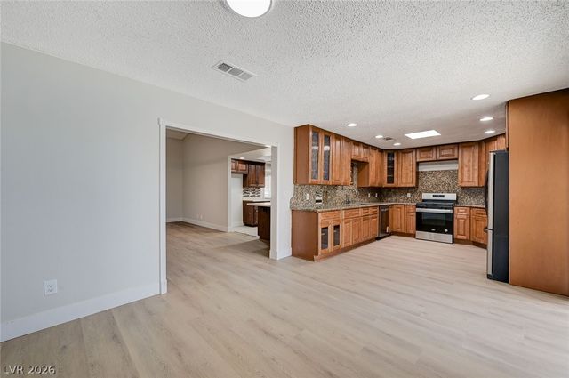 2213 Piccolo Way, Las Vegas, NV 89146