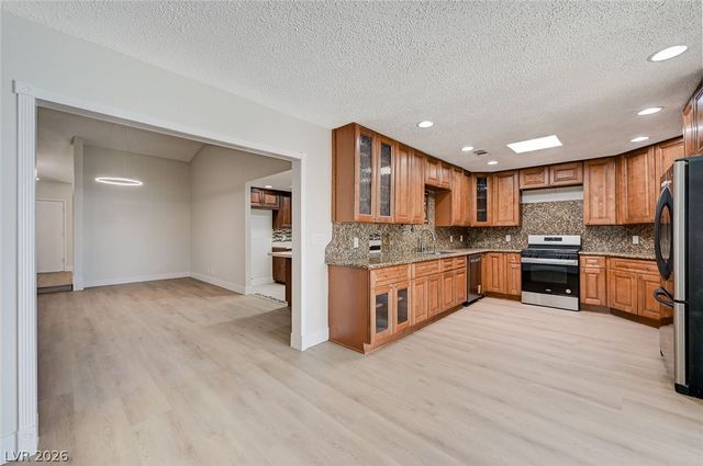 2213 Piccolo Way, Las Vegas, NV 89146