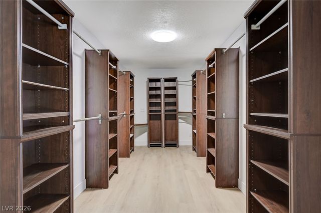 2213 Piccolo Way, Las Vegas, NV 89146