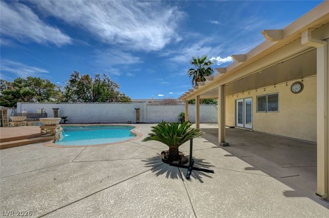 2213 Piccolo Way, Las Vegas, NV 89146