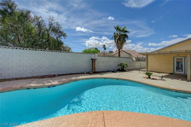 2213 Piccolo Way, Las Vegas, NV 89146