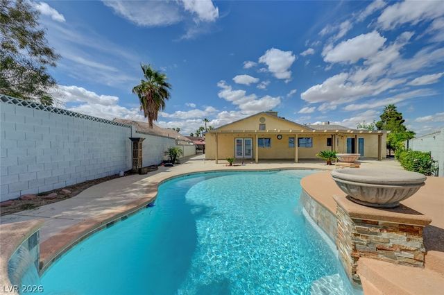 2213 Piccolo Way, Las Vegas, NV 89146