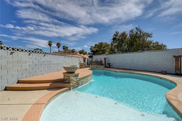 2213 Piccolo Way, Las Vegas, NV 89146