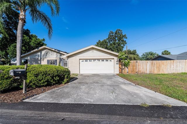 58 LAKE LINK CIRCLE SE, Winter Haven, FL 33884