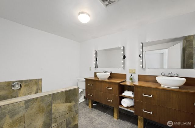 11613 SW Shawnee, Vashon, WA 98070
