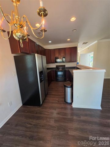 15542 Stronvar House Lane, Charlotte, NC 28277