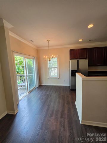 15542 Stronvar House Lane, Charlotte, NC 28277