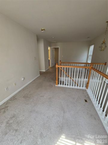 15542 Stronvar House Lane, Charlotte, NC 28277