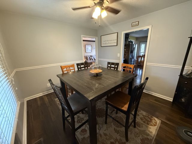 1318 Barbara Dr, Clarksville, TN 37043