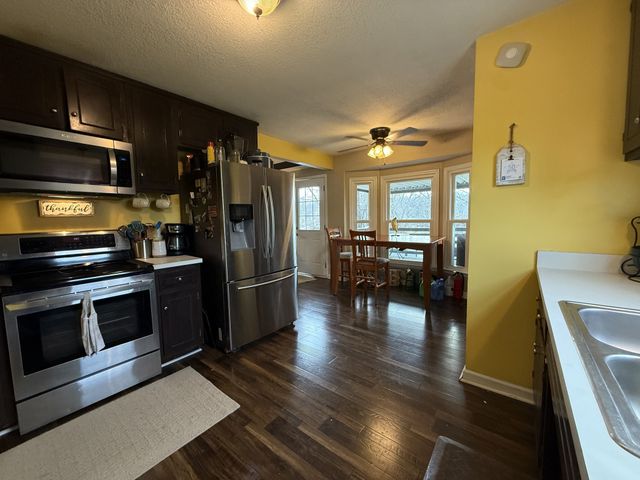 1318 Barbara Dr, Clarksville, TN 37043