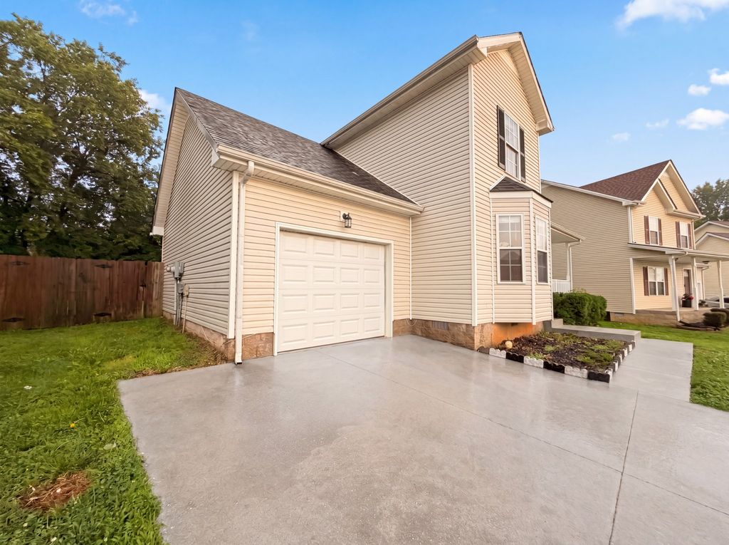 3432 Fox Meadow Way, Clarksville, TN 37042