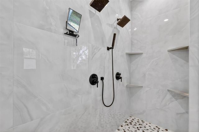 2898 ANN ROU ROAD, Tavares, FL 32778