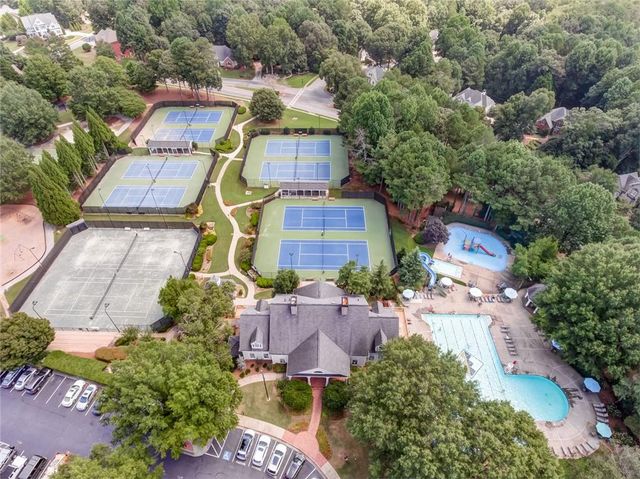 5025 Towne Lake Hills N, Woodstock, GA 30189
