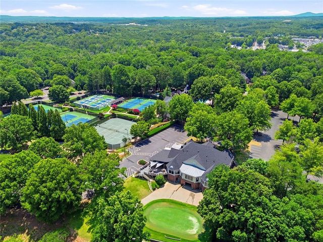 5025 Towne Lake Hills N, Woodstock, GA 30189