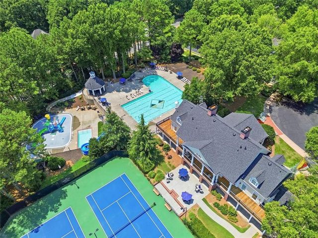 5025 Towne Lake Hills N, Woodstock, GA 30189