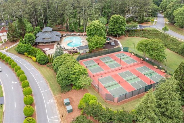 5025 Towne Lake Hills N, Woodstock, GA 30189
