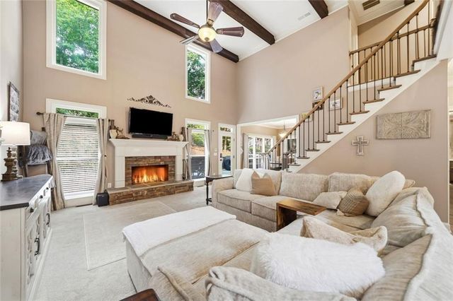 5025 Towne Lake Hills N, Woodstock, GA 30189