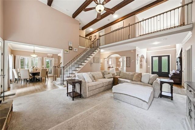 5025 Towne Lake Hills N, Woodstock, GA 30189