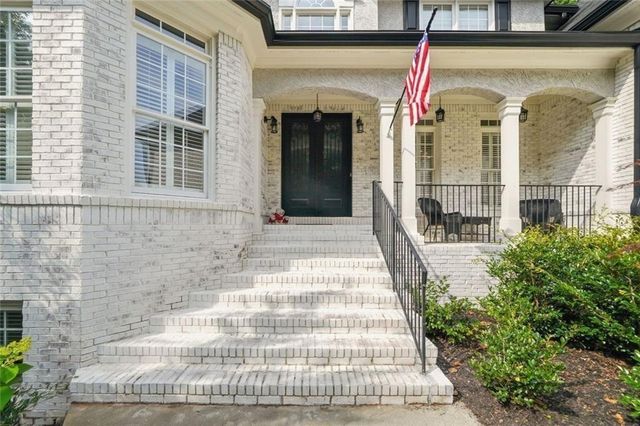 5025 Towne Lake Hills N, Woodstock, GA 30189