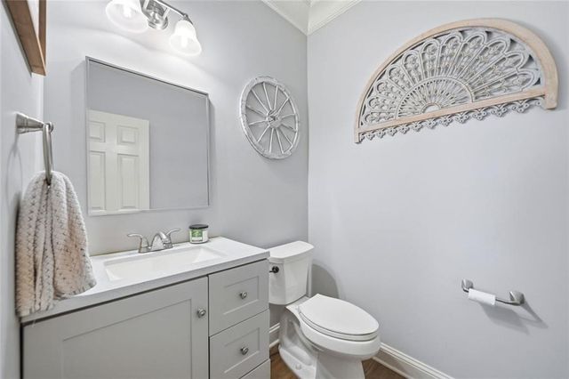 5025 Towne Lake Hills N, Woodstock, GA 30189
