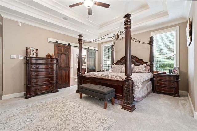 5025 Towne Lake Hills N, Woodstock, GA 30189