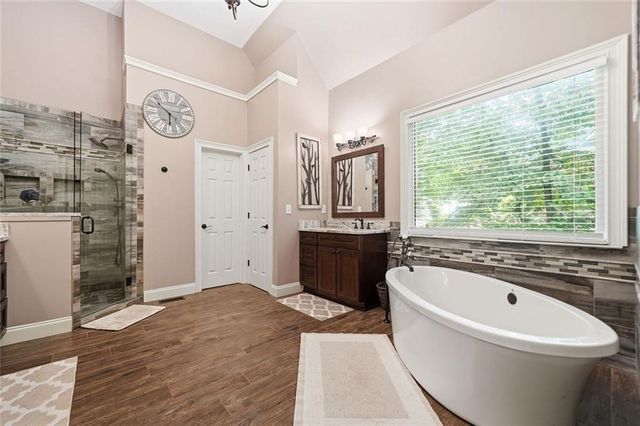 5025 Towne Lake Hills N, Woodstock, GA 30189