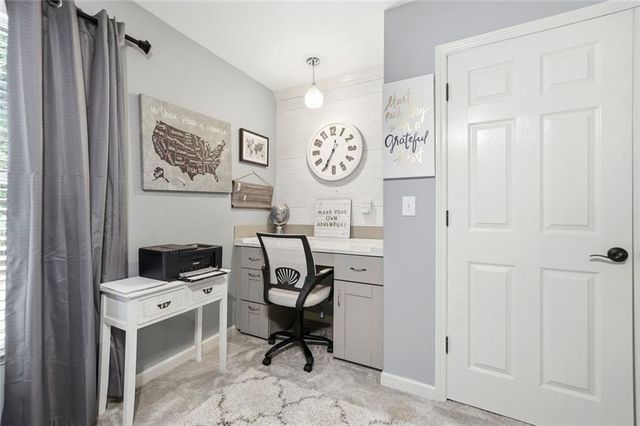 5025 Towne Lake Hills N, Woodstock, GA 30189