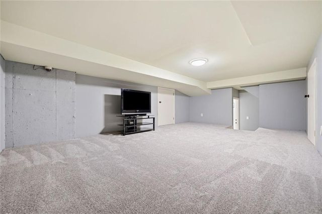 5025 Towne Lake Hills N, Woodstock, GA 30189