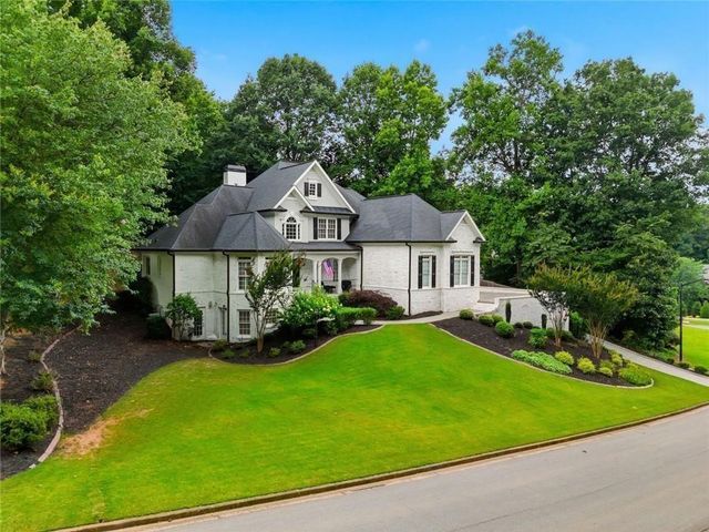 5025 Towne Lake Hills N, Woodstock, GA 30189