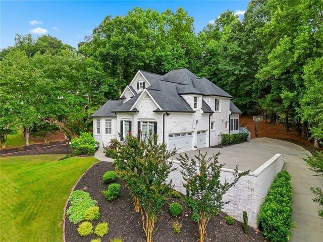 5025 Towne Lake Hills N, Woodstock, GA 30189