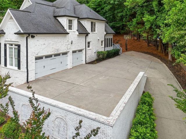 5025 Towne Lake Hills N, Woodstock, GA 30189