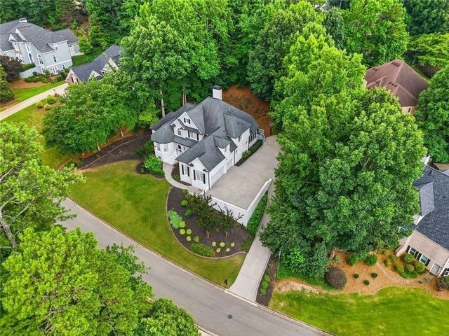 5025 Towne Lake Hills N, Woodstock, GA 30189