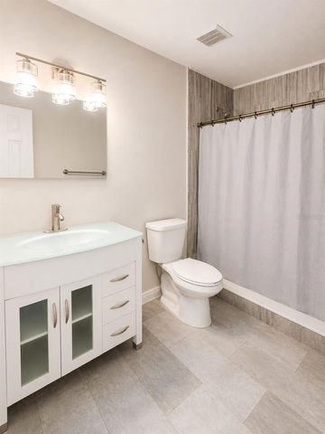 5124 SPRINGWOOD DRIVE, Tampa, FL 33624