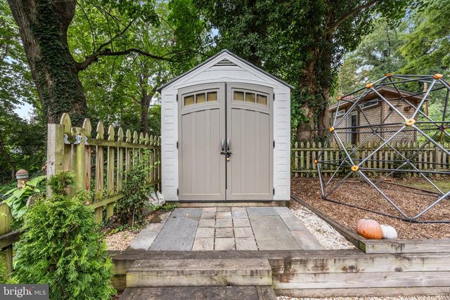 1930 37TH ST NW, Washington, DC 20007