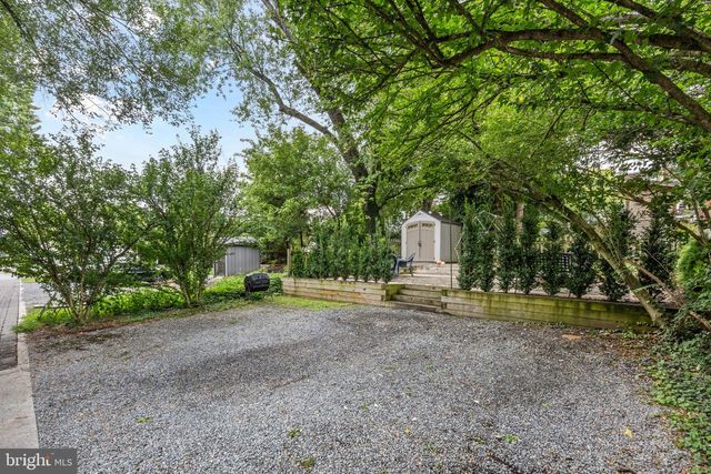 1930 37TH ST NW, Washington, DC 20007