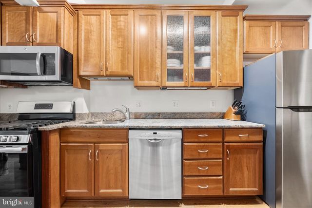 1930 37TH ST NW, Washington, DC 20007