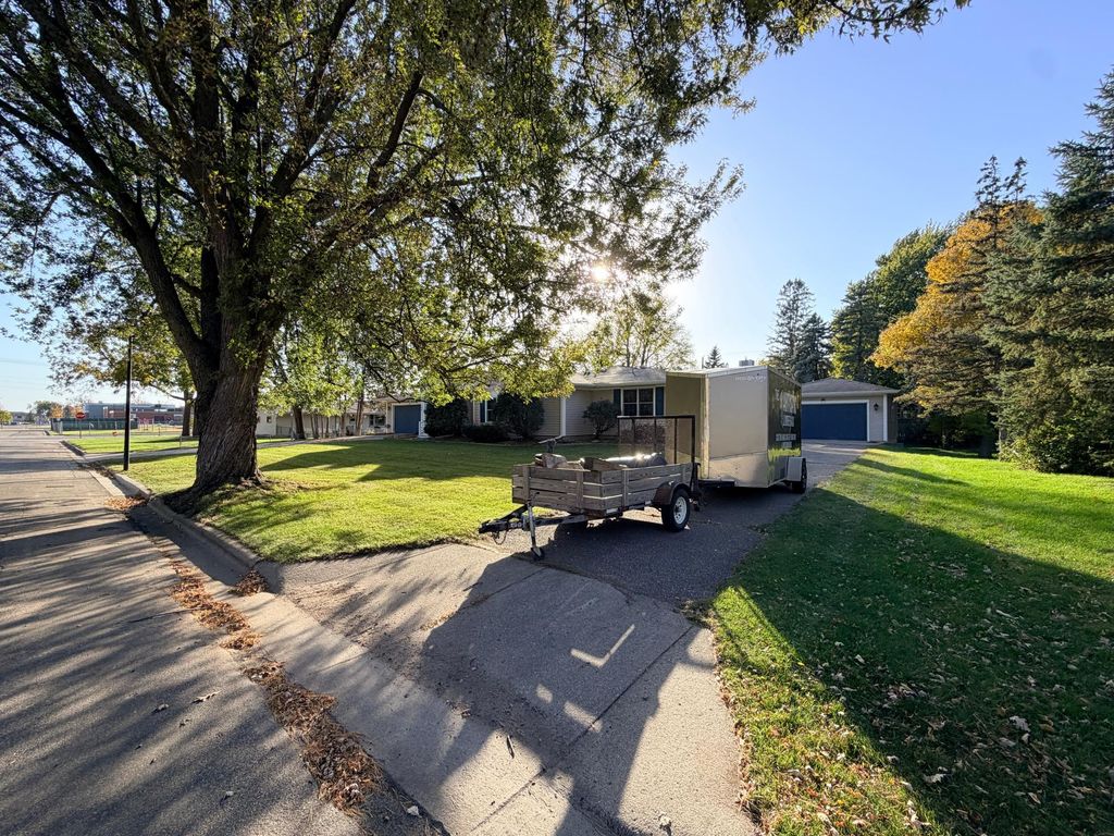 1130 Phinney Avenue, Detroit Lakes, MN 56501 — photo 3